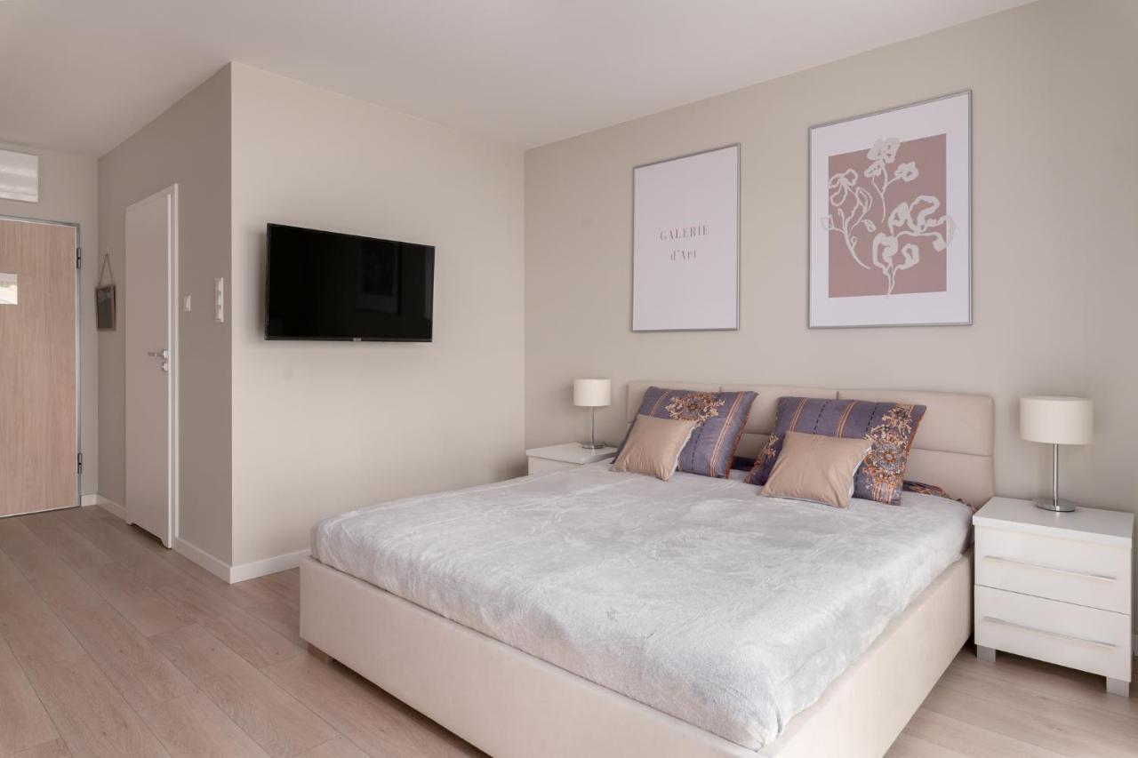 Apartmán Ultima Vratislav Exteriér fotografie